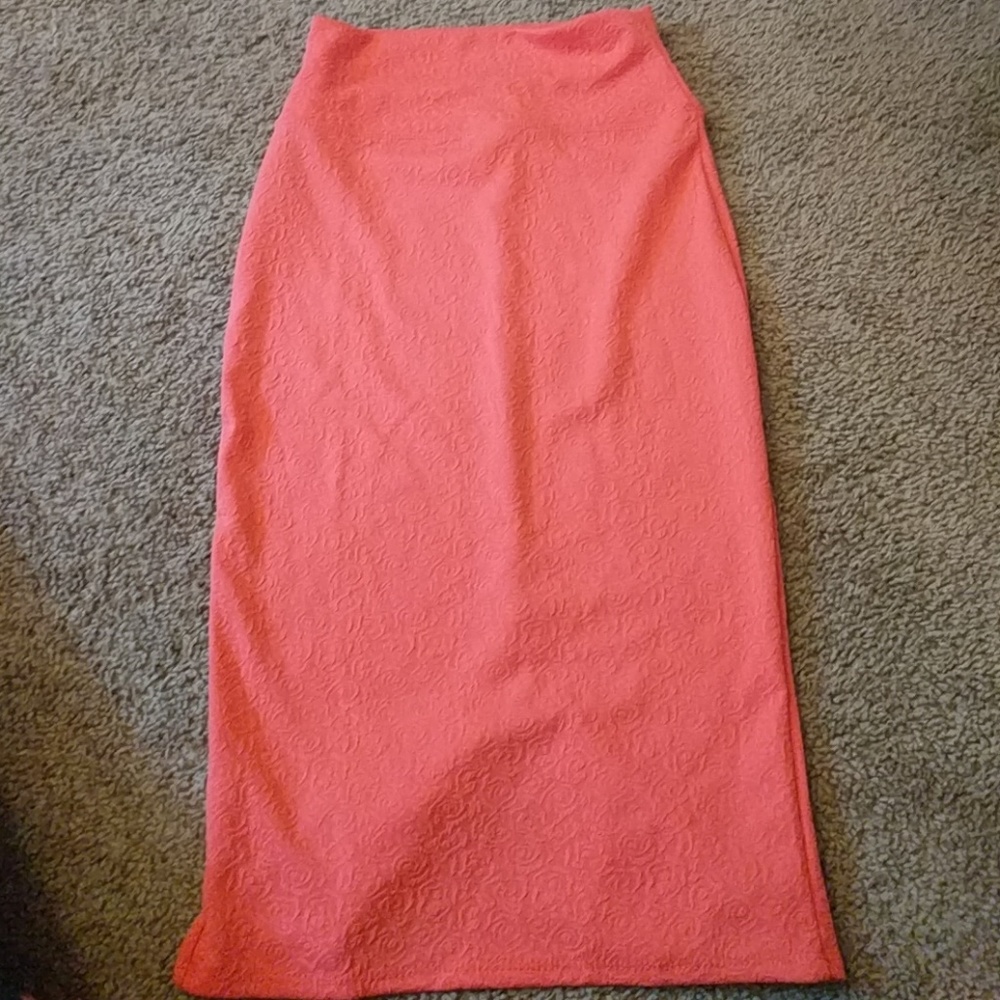 Knee length straight skirt